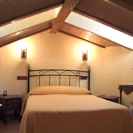 Paraje El Serbal Lodge Benatae