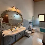 Paraje El Serbal Lodge
